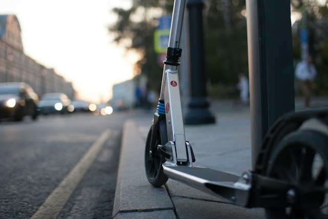 Light Up Scooter with Motion-Activated LEDs